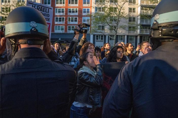 News Wrap: Israel-Hamas war protests continue on campuses while some are shut down