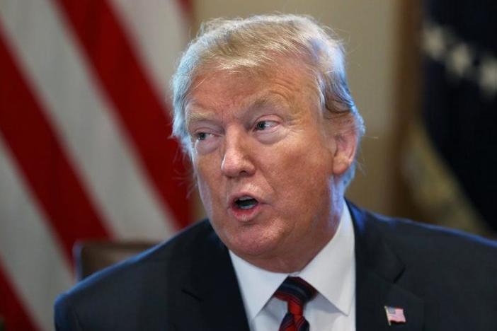 News Wrap: After threat assessment, Trump criticizes 'naive' intelligence officials