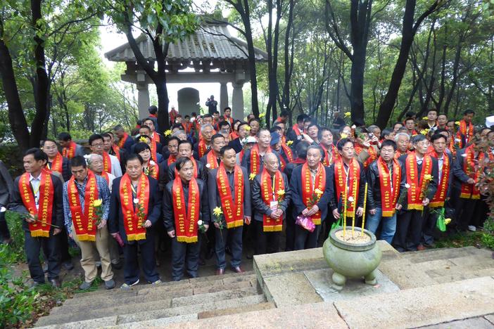 Search for the roots of today's China in both its history and modern celebrations.