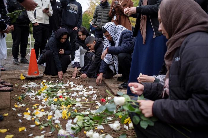 News Wrap: Illinois man pleads not guilty to hate crime in killing of Muslim boy