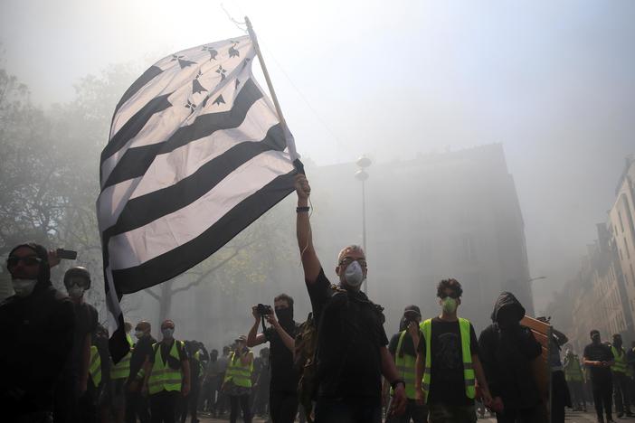 A French historian on how the Notre Dame fire should shape collective crisis response
