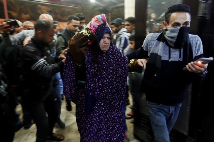 News Wrap: Israel declares major city in southern Gaza a ‘dangerous combat zone’