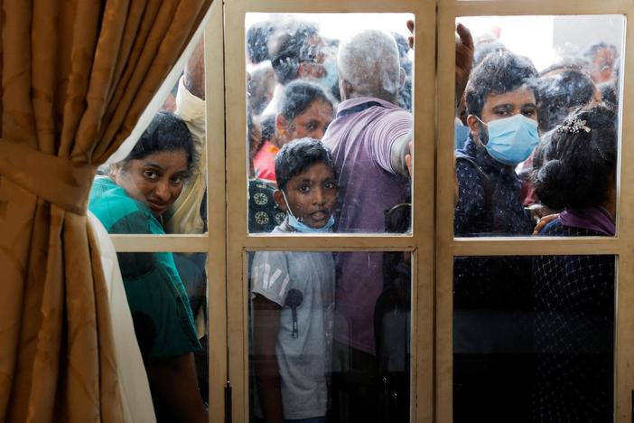 Sri Lankan protesters occupy presidential palace