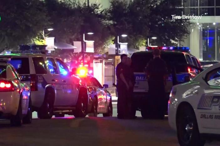 3 officer-involved shootings shock the country, Clinton will not be charged in email probe