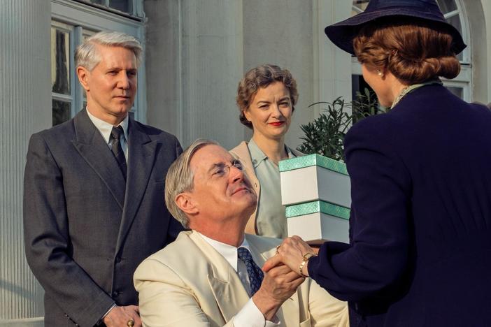 President Roosevelt extends a special invitation to Martha and her children.