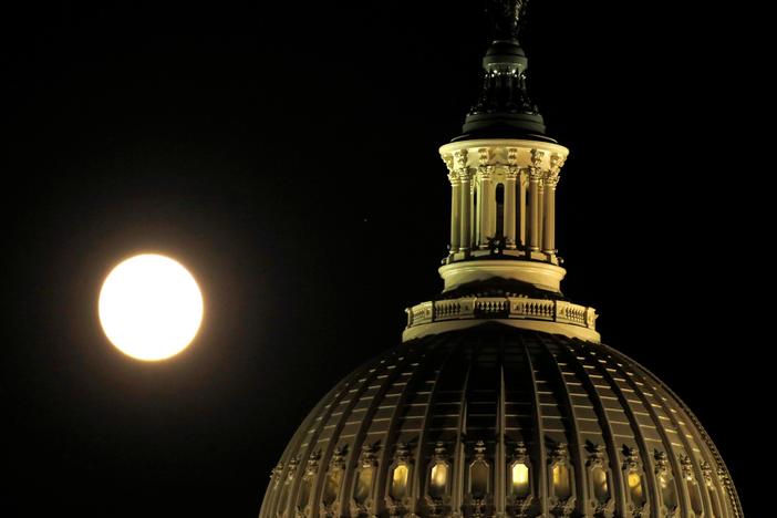 It’s a new year, but old congressional spending battles loom
