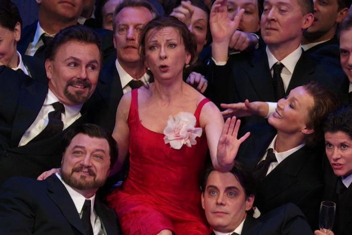 Natalie Dessay and Matthew Polenzani perform "Libiamo" from La Traviata.