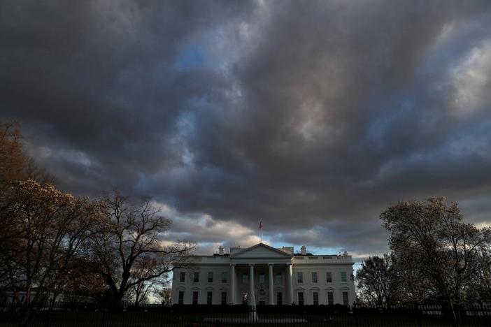 News Wrap: House votes to let committees sue over subpoenas