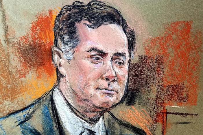 News Wrap: Prosecution rests in Paul Manafort bank and tax fraud case