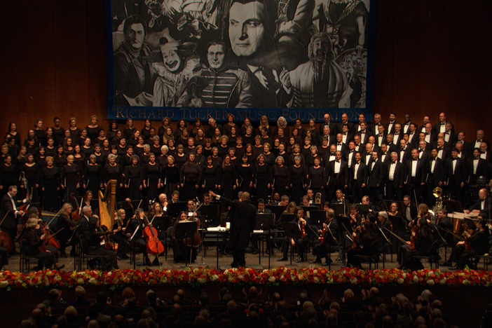 The New York Choral Society sings an opera classic at the Richard Tucker Opera Gala.