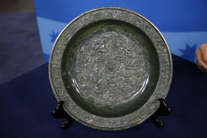 Appraisal: Qing Period Dark Green Jade Basin in ROADSHOW's Special: Somethings Wild.