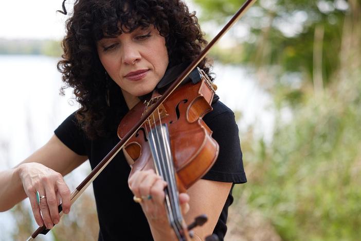 We hang with Carrie Rodriguez and see a fiddle performance at Austin's Paramount Theatre.