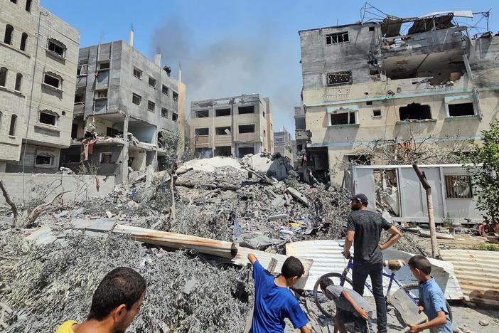 Blinken urges Israel and Hamas to accept UN-endorsed cease-fire, hostage release agreement