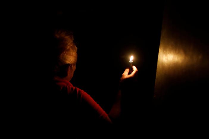 News Wrap: Venezuela blackout continues; May asks EU for Brexit changes