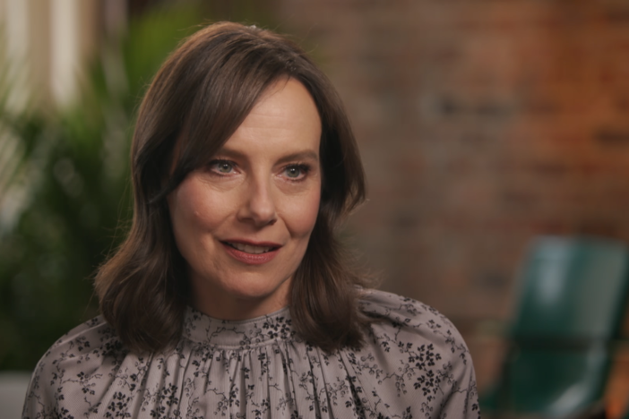 A London newspaper runs a story about Amy Ryan's ancestor under the headline "A Bad Lot."