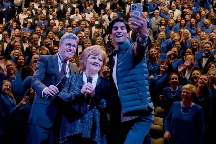 Go backstage at Christmas with The Tabernacle Choir with Broadway star Michael Maliakel.