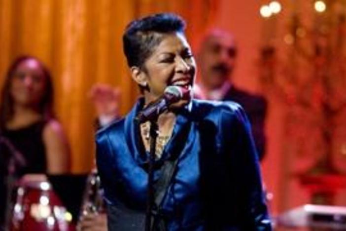 Natalie Cole performs "I Wish I Knew How it Would Feel to be Free."
