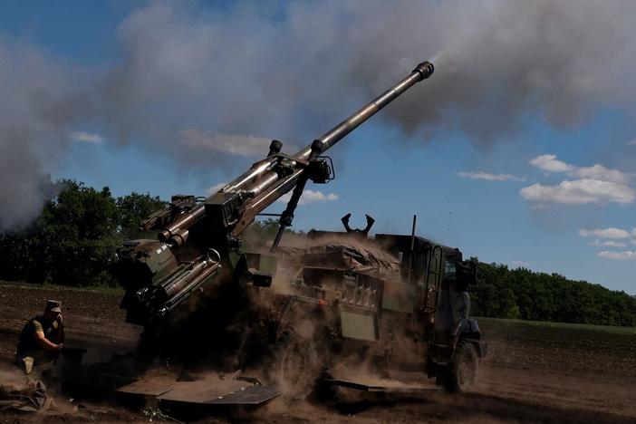 Ukraine struggles to defend one of its last strongholds in the east