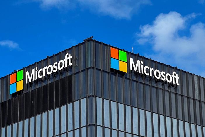 Massive tech layoffs, slowing growth boost fears of possible recession