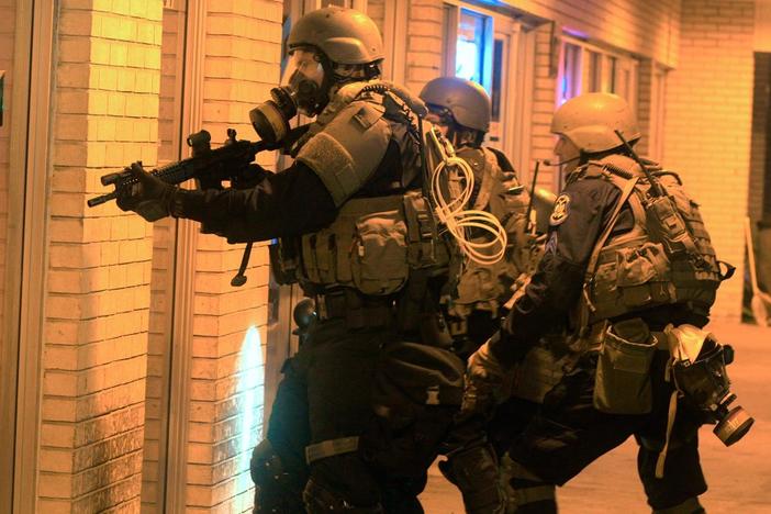 A vital and influential exploration of the rapid militarization of the police in the US.