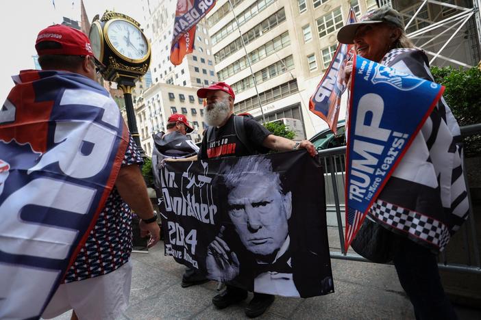 Former federal prosecutor analyzes case against Trump