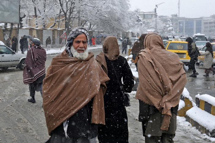 News Wrap: U.N. sounds alarm over Afghan economy, says country has become a 'frozen hell'