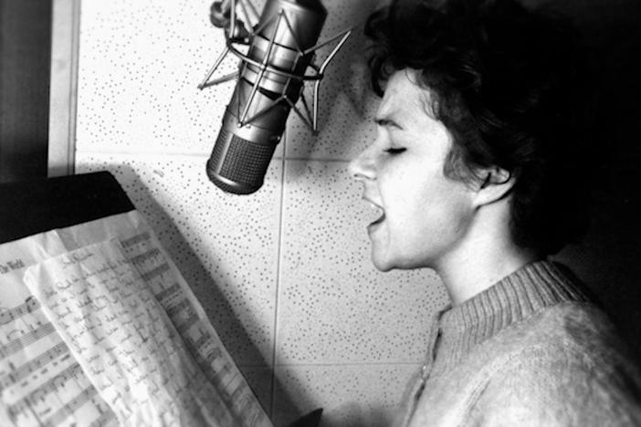 Owen Bradley, producer at Decca Records, took Brenda Lee under his wing and became a mentor to her.
