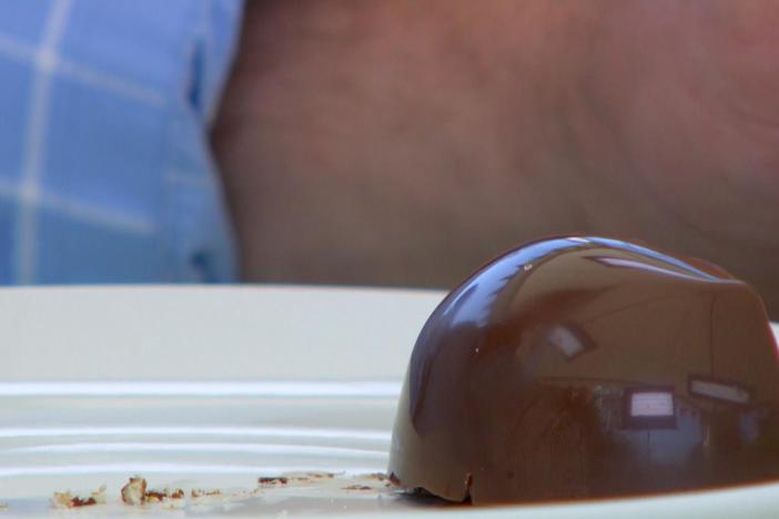 The bakers are asked to make chocolate teacakes- whose chocolate glaze will shine?