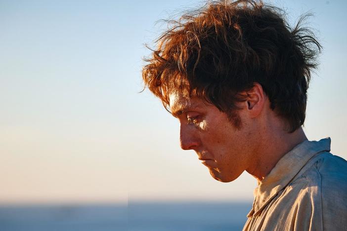Jack Farthing and more discuss what it was like filming George's descent into madness.