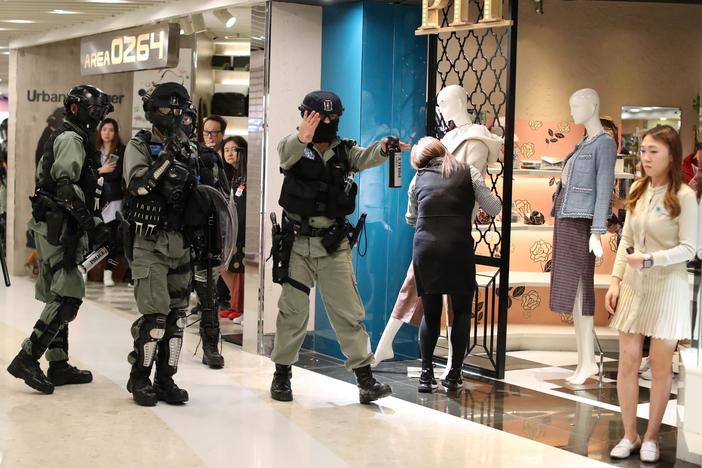 News Wrap: Hong Kong protesters target shopping malls for 3rd straight day