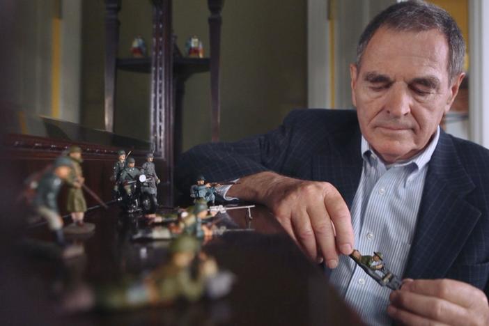 The owner of these toy soldiers asks: was his childhood friend's father a Nazi spy?