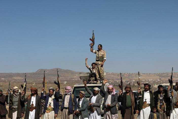 News Wrap: Houthi rebels vow to continue attacks on ships in Red Sea