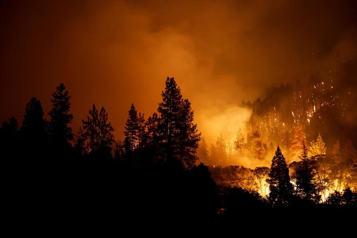 News Wrap: Death toll rises in northern California wildfire