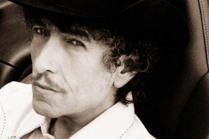Bob Dylan performs "The Times They Are A-Changin'"