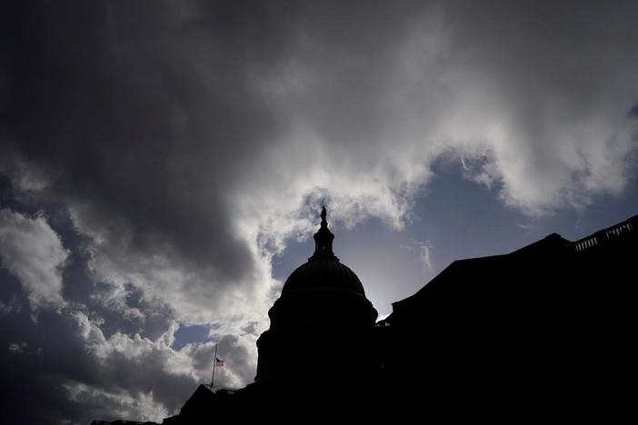 Stuck in shutdown standstill, GOP seems to punt to next Congress