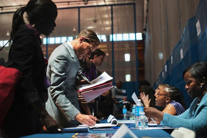 News Wrap: U.S. adds 136,000 jobs as unemployment hits new 50-year low