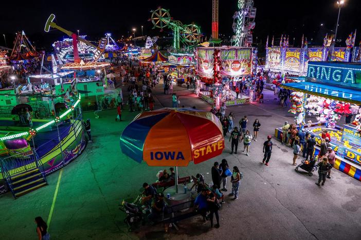 Can Trump's Republican rivals overcome his big lead before the Iowa caucuses?