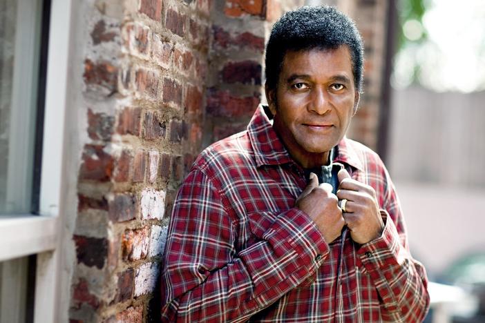 Follow the country music superstar’s amazing journey from Mississippi to Nashville.