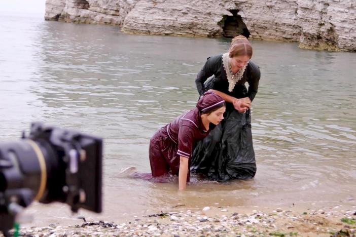 In this behind the scenes video, see what Victoria's day at the beach was really like.