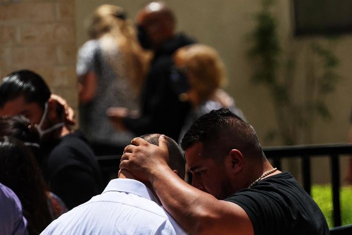 News Wrap: Funerals begin in Uvalde one week after school massacre