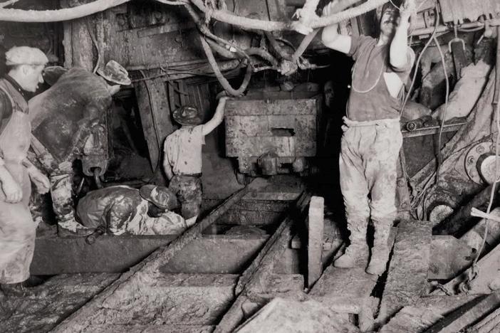 Excavation workers, called “sandhogs,” faced many dangers working in a confined space. 