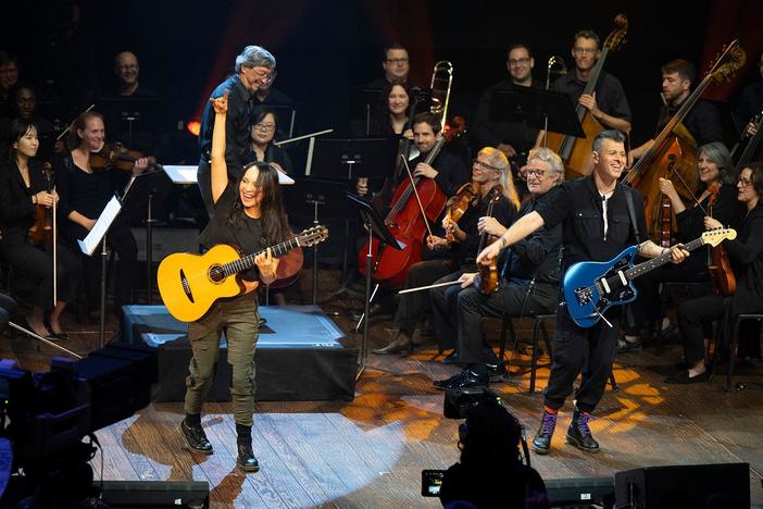 Guitar duo Rodrigo y Gabriela are accompanied by the Austin Symphony Orchestra.