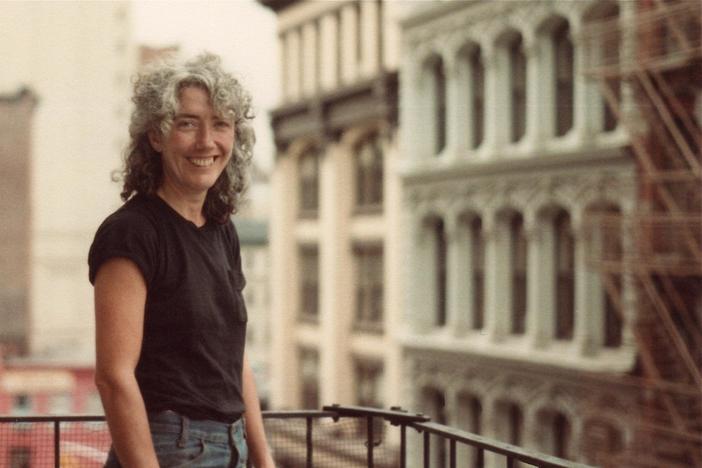How Elizabeth Murray made abstraction personal in her art.