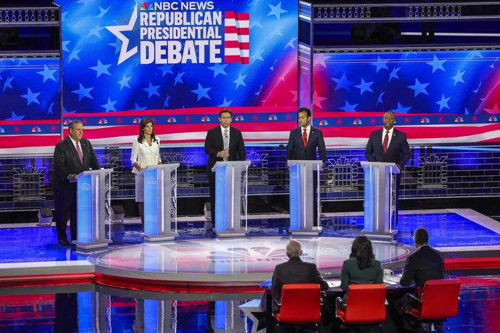 Republican presidential hopefuls make their case to voters but remain far behind Trump
