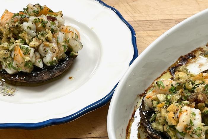 Pépin's recipe for stuffed portobello has breadcrumbs, garlic, butter and herbs.