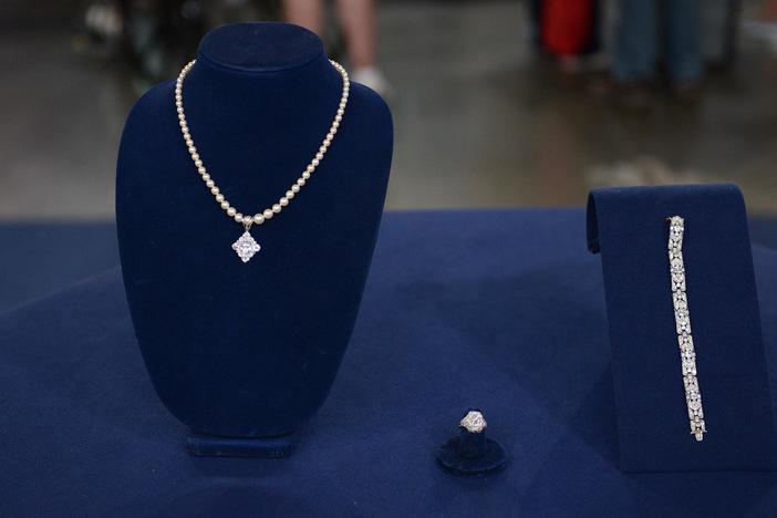Appraisal: Art Deco Diamond Bracelet, Ring & Pendant, from Salt Lake City Hour 3.