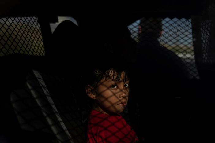 News Wrap: 19 states sue over extended migrant detention limits