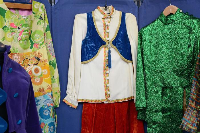 Appraisal: 1968 Apple Boutique Clothes, from Chicago, Hour 1.