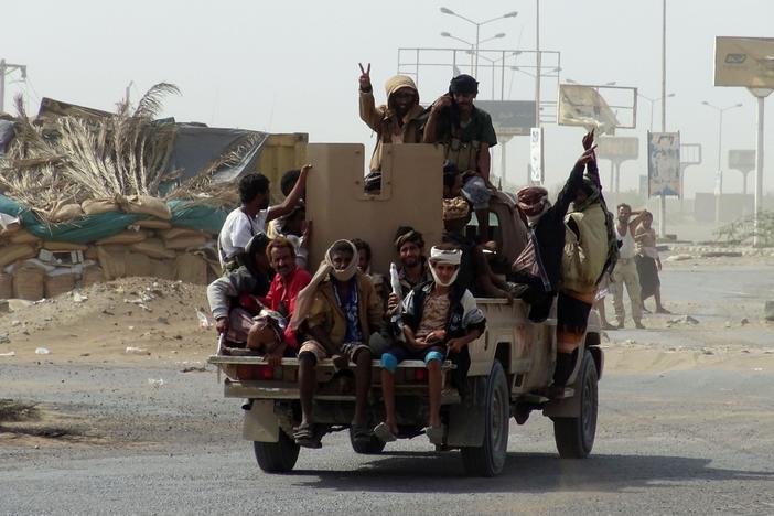 Critical Yemeni port city clings to fragile truce