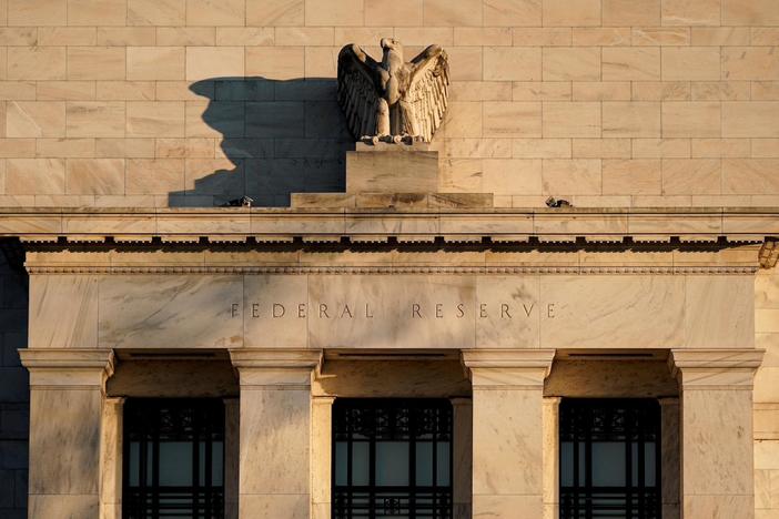 News Wrap: Inflation rises to highest level in 40 years